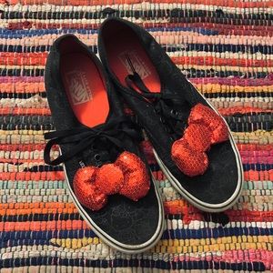 vans x hello kitty sequin bow skater shoes rare